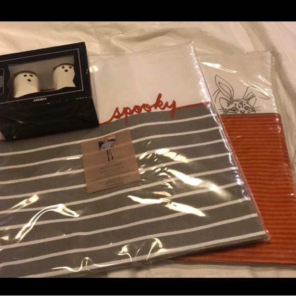 Halloween Bundle - Picture 1 of 5